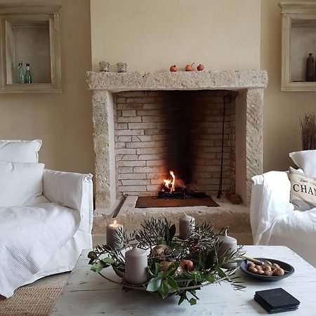 Fontaine De Cerier Bed & Breakfast Castillon-du-Gard Exterior photo