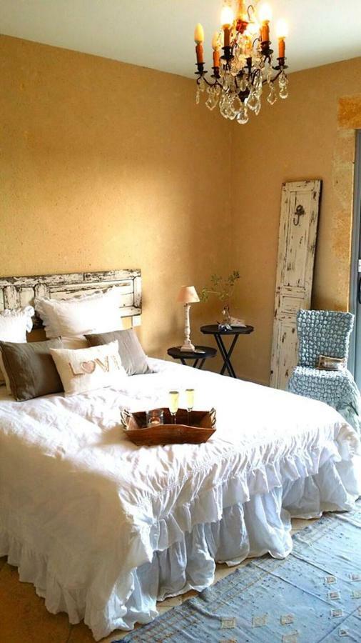 Fontaine De Cerier Bed & Breakfast Castillon-du-Gard Exterior photo