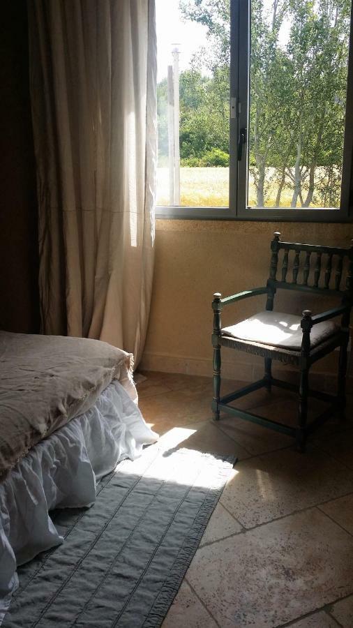 Fontaine De Cerier Bed & Breakfast Castillon-du-Gard Exterior photo