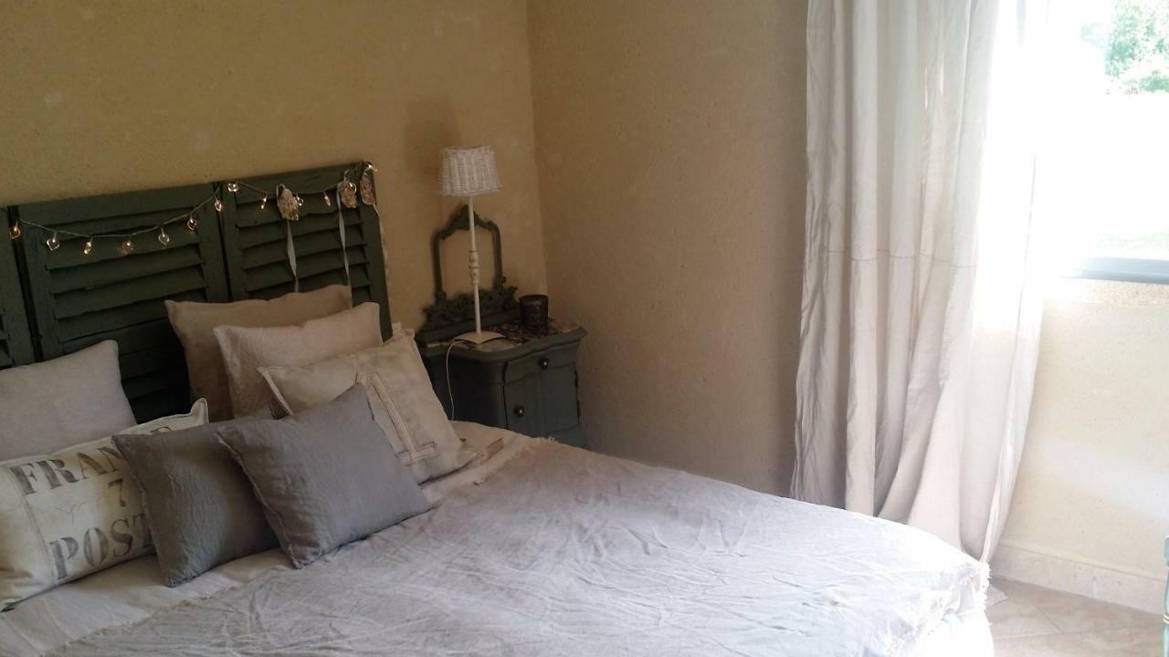 Fontaine De Cerier Bed & Breakfast Castillon-du-Gard Exterior photo
