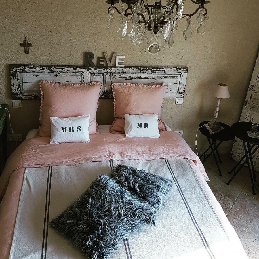 Fontaine De Cerier Bed & Breakfast Castillon-du-Gard Exterior photo